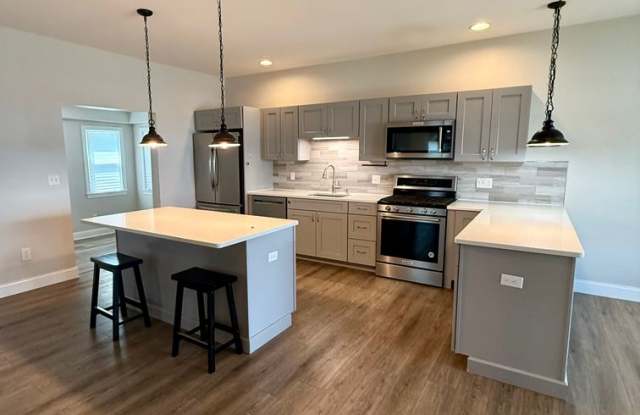 3 Bedroom Home Available in Bath photos photos