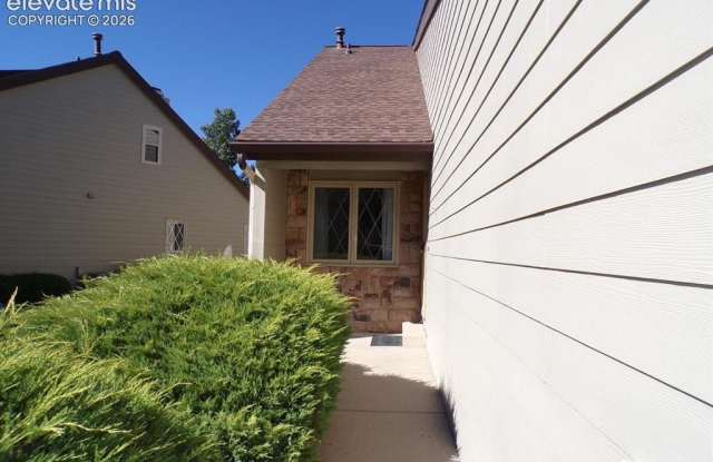 4902 Castledown Road Gallery 2