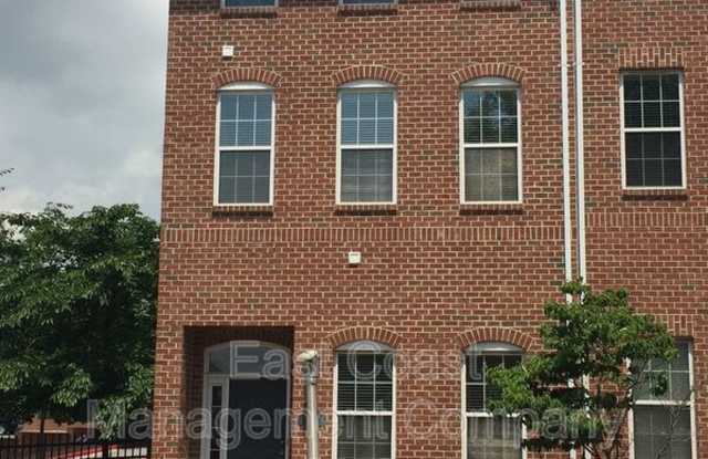 2722 Fait Ave Gallery 2