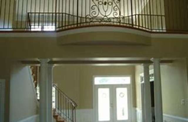 9424 Park Branch Court Gallery 4