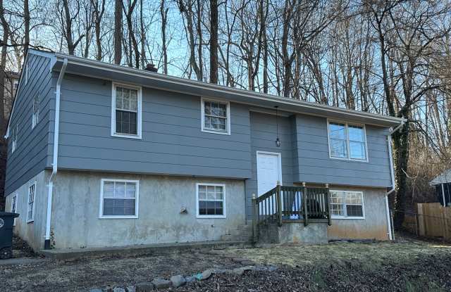 3 Bedroom Split Foyer Home off Old Forest Road photos photos 3 Bedroom Split Foyer Home off Old Forest Road photos photos