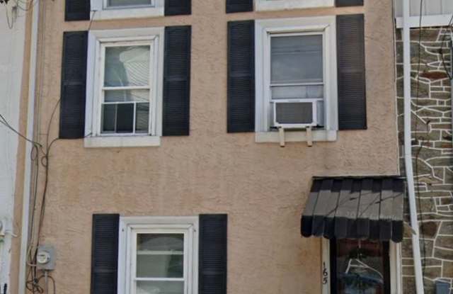 Manayunk Beautiful 4 Bedroom 1.5 Bath Row $2,400/month Gallery 1