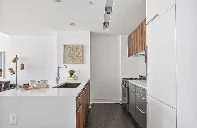 212 N 9TH Street Gallery 3