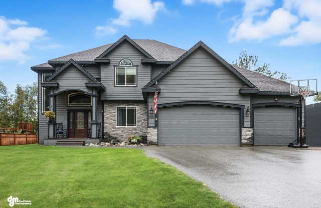 Great Commute Location! - 7092 East Riparian Loop, Lakes, AK 99645