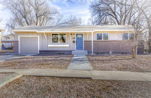 Newly Remodeled 5 Bed Home with Huge Yard photos photos