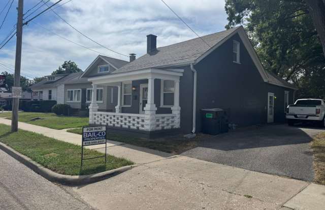 2bed/1bath home with shed - 816 West Main Street, Mascoutah, IL 62258