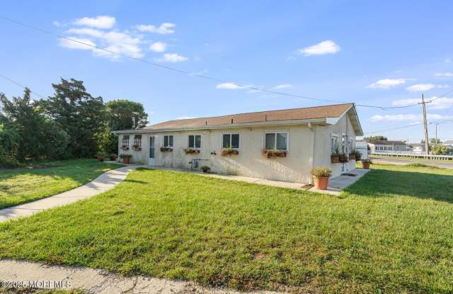 102 E Boat Drive photos photos 102 E Boat Drive photos photos