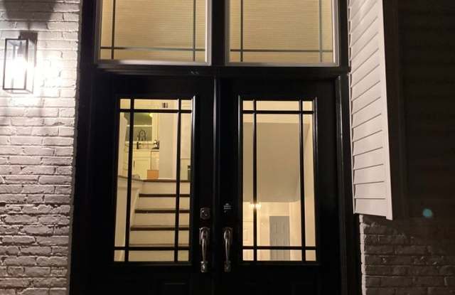 Gorgeous, fully remodeled 5 bed 3 bath centrally located in Great Falls photos photos