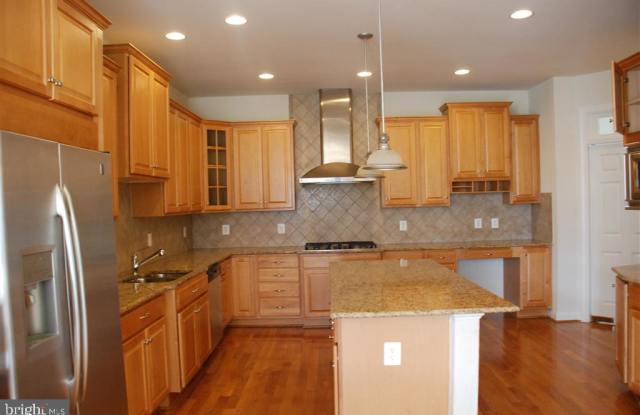 24921 SOMERBY DRIVE Gallery 4