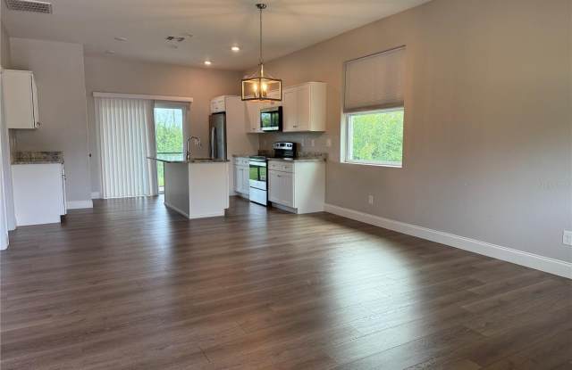 10371 KIDRON Avenue Gallery 2