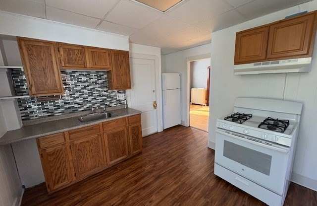 967 Robeson St unit: 2 photos photos