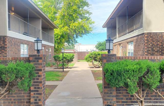 UPDATE CONDOMINIUM IN COLONIAL PARK photos photos