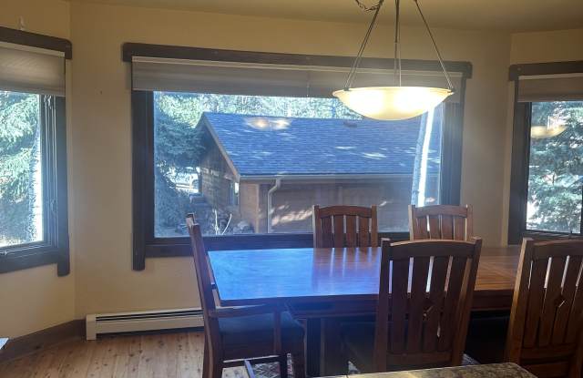 4098 Timbervale Drive Gallery 3