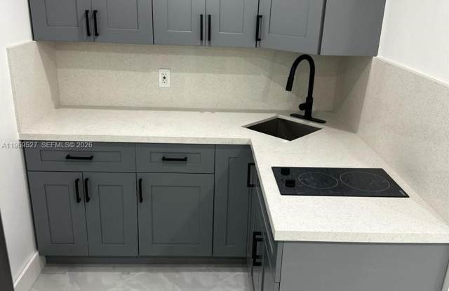 770 SE 4th Pl photos photos