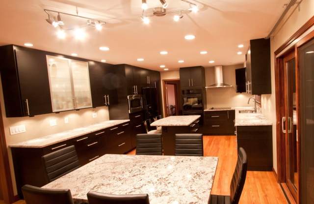 4008 West Meadow Ln. Gallery 2