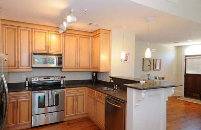 1846 Gordon Manor Northeast - 1 Gallery 3