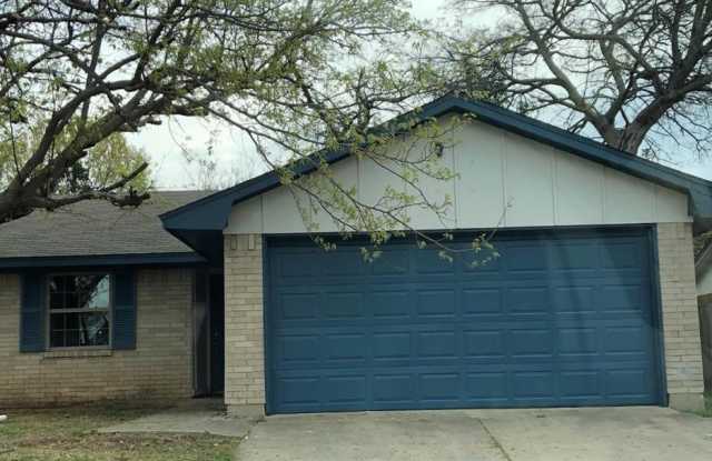 648 Bentwood Drive - 648 Bentwood Drive, Lewisville, TX 75067