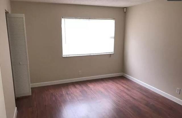 5710 NW 21st Street photos photos