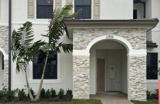 12888 SW 233rd Ter photos photos