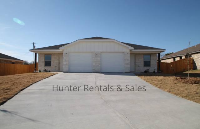 Modern Newer Duplex off Warrior's Path in Harker Heights photos photos