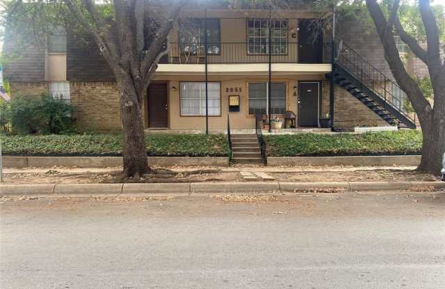 2055 Owasso Street - 2055 Owasso Street, Fort Worth, TX 76107