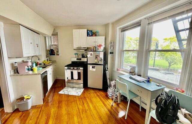 109 Charter St. photos photos