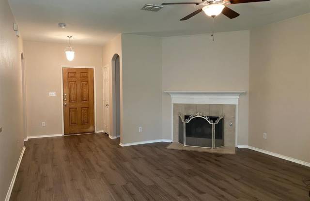 3641 Hawthorne Trail Gallery 2