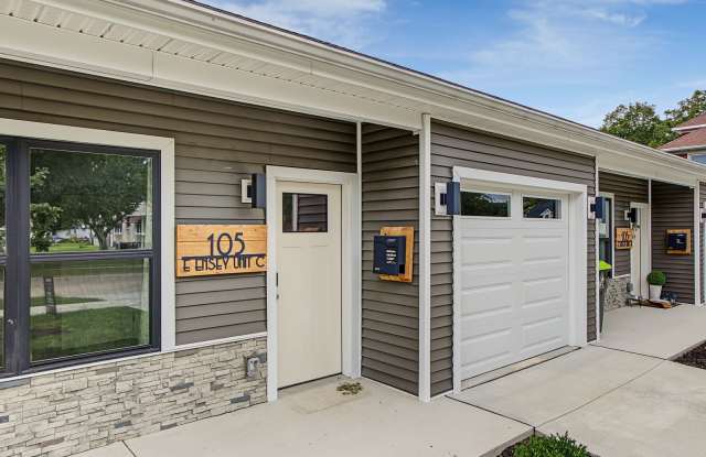 Modern Townhomes with Attached Garage-Tuscola Gallery 1