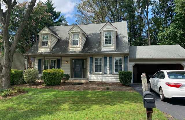 5606 LIGHT INFANTRY Drive - 5606 Light Infantry Drive, Burke, VA 22015