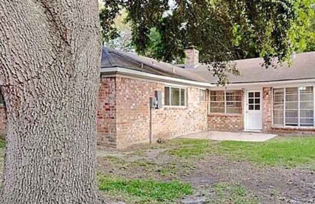 9407 Vickijohn Dr - 9407 Vickijohn Drive, Houston, TX 77031