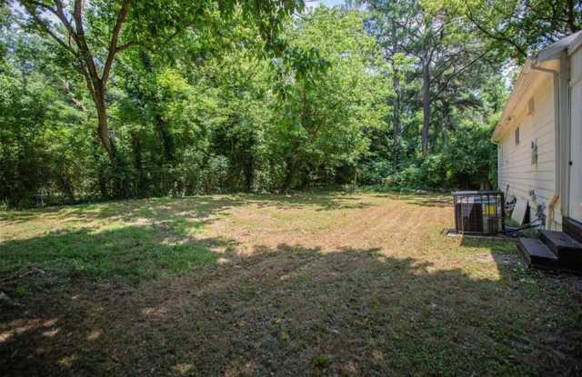 1024 Natham Dr Se Gallery 2