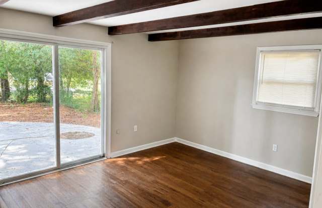 Welcome home to 2607 Bonnie View Dr NW! - $500 Off First Months Rent!! Gallery 4