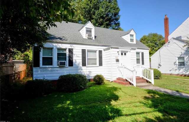 5905 Hampton Boulevard Gallery 1
