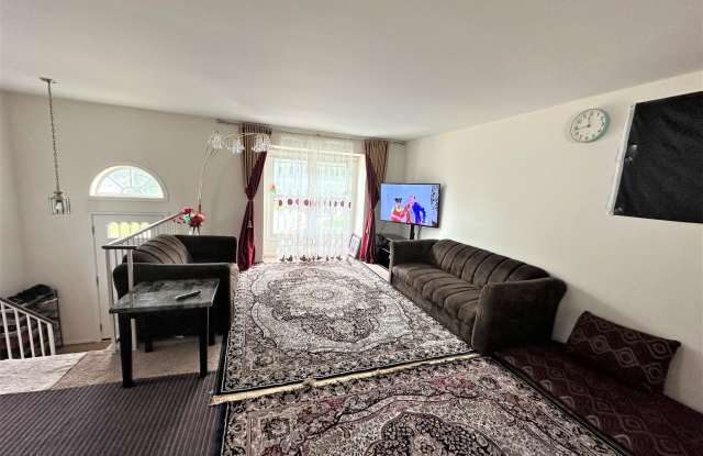 7381 SAINT THOMAS LOOP Gallery 2