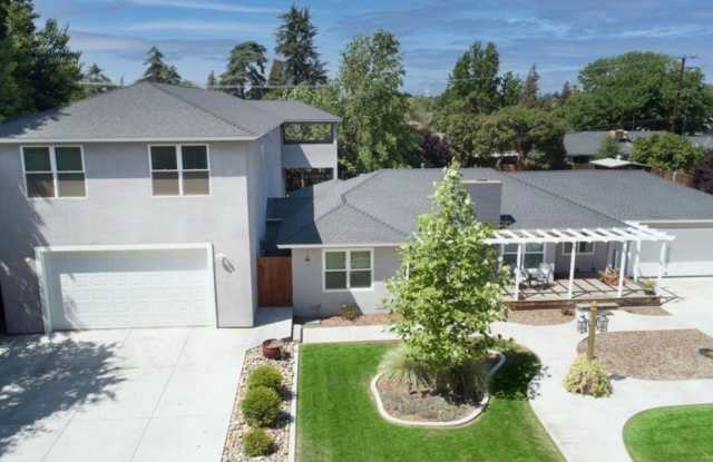 SE Visalia Spacious home coming soon! photos photos