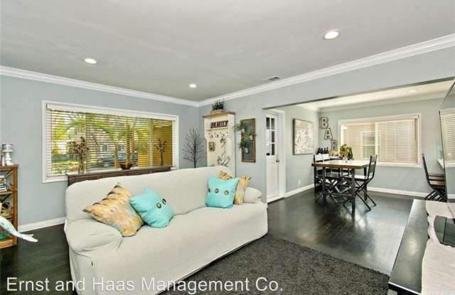 3819 Hackett Ave. Gallery 4