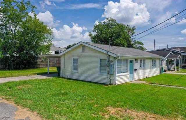 2701 Rose Drive Gallery 2