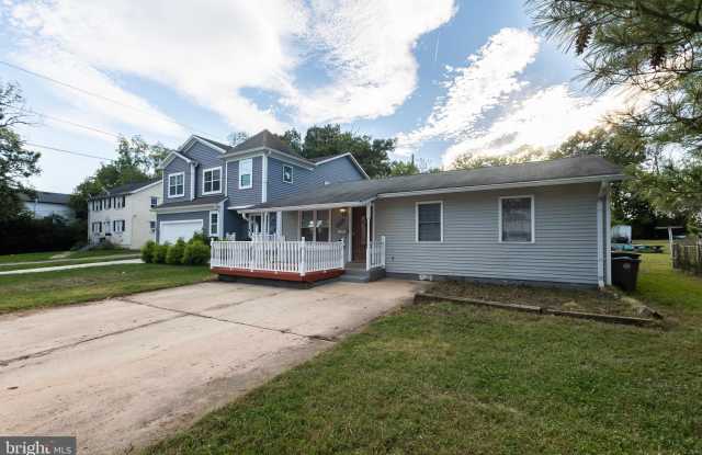 912 N STONESTREET Avenue Gallery 2