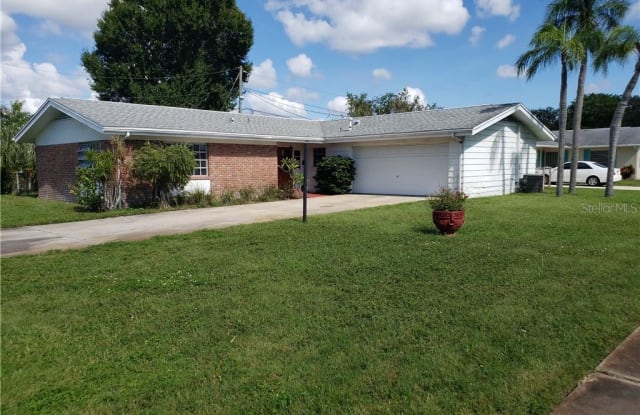 6537 30TH AVENUE N - 6537 30th Avenue North, St. Petersburg, FL 33710