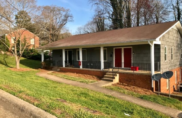 310 East J Street - 4 - 310 E J St, Newton, NC 28658