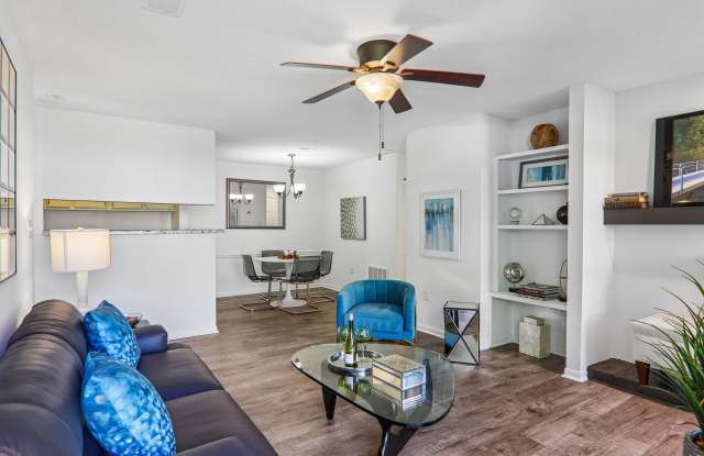 Haywood Pointe Gallery 1