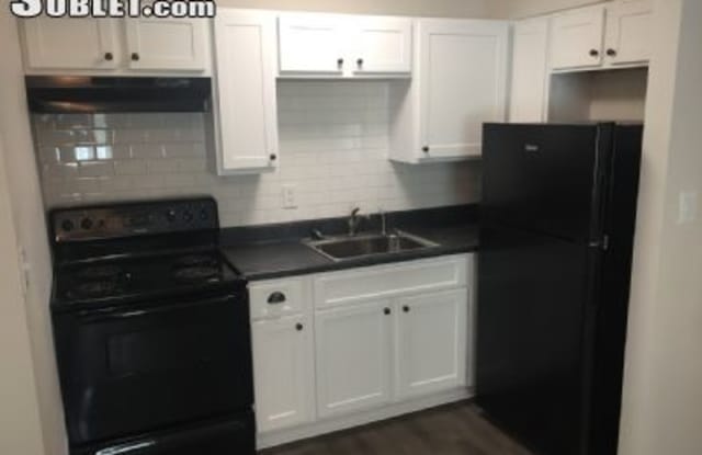 393  Lockheed Ave Se Unit: 22 - 393 Lockheed Avenue, Marietta, GA 30060