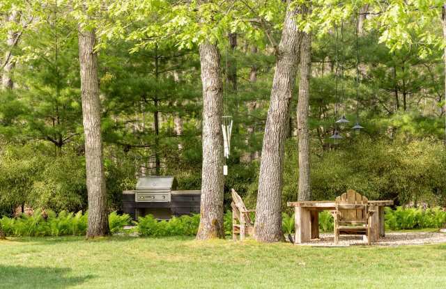 128 Three Mile Harbor Hog Creek Road Gallery 3