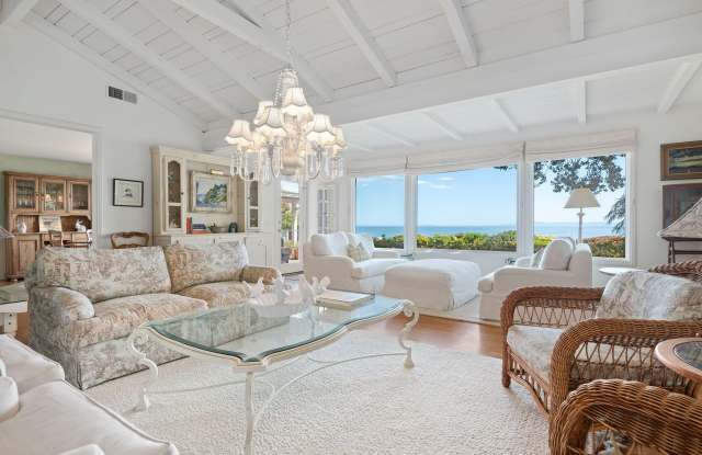 1539 Shoreline Drive Gallery 3