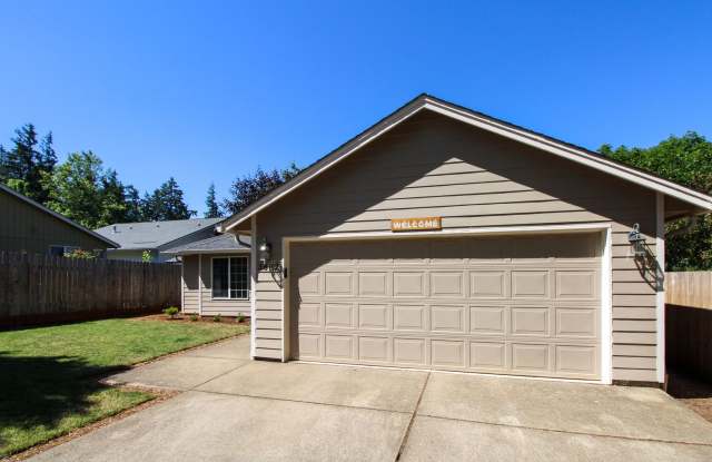 RENT SPECIAL: $500 Off First Full Month's Rent With One Year Lease! ~ Lone Oak 3882 Gallery 3