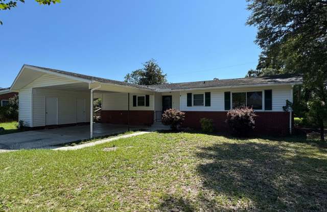 3 Bedroom, 2 Bath home in Live Oak Gallery 1
