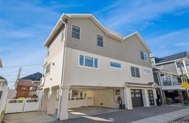 71 Michigan Street photos photos