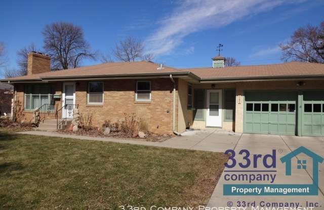 1171 Shryer Avenue West - 1171 Shryer Avenue West, Roseville, MN 55113