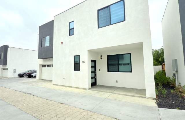 Chic Modern Living in Panorama City – 4 Bed, 4 Bath New Build photos photos