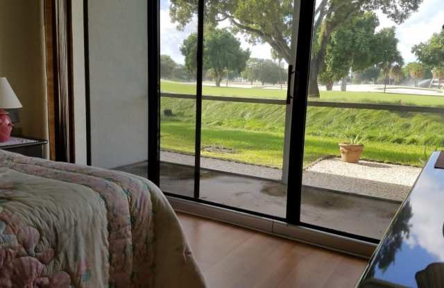 6157 Balboa Circle Gallery 3